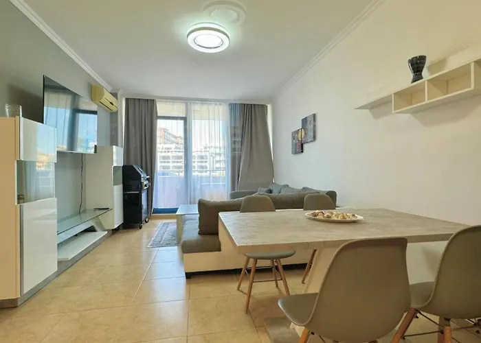 Bratanov Trakia * Солнечный берег