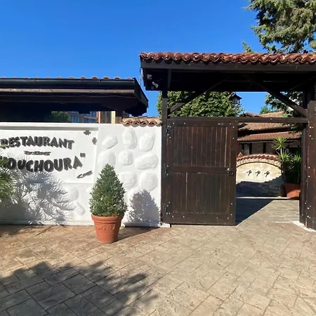 Bratanov Trakia Apartmán *