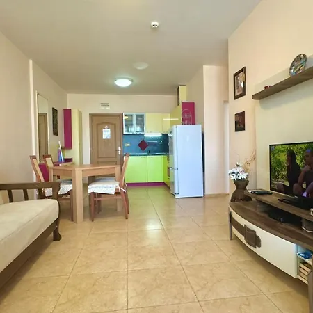 Bratanov Trakia * Σάνι Μπιτς